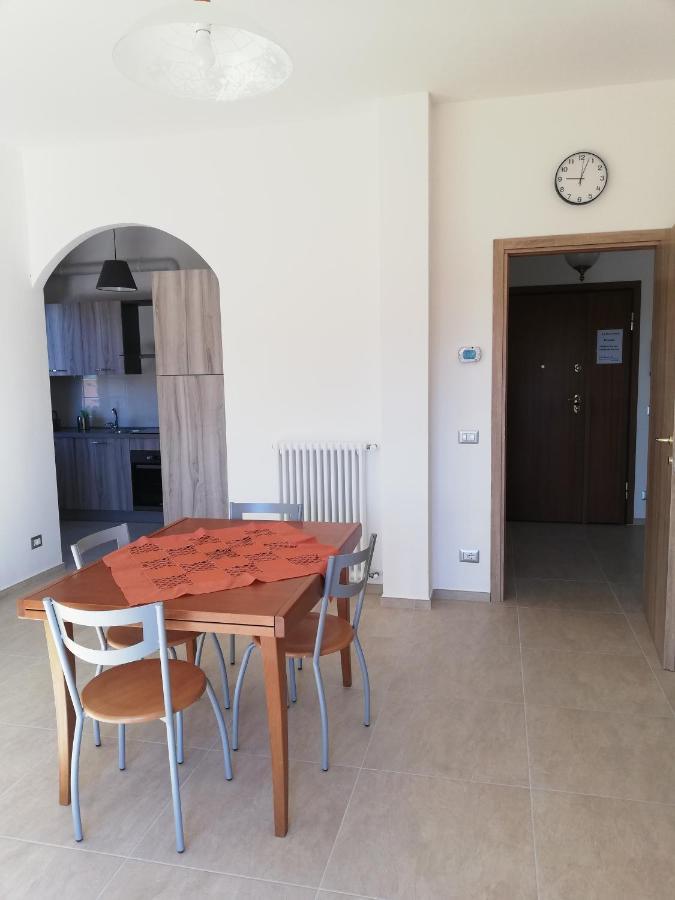 La Rosa Rossa Apartment Cambiasca Bagian luar foto