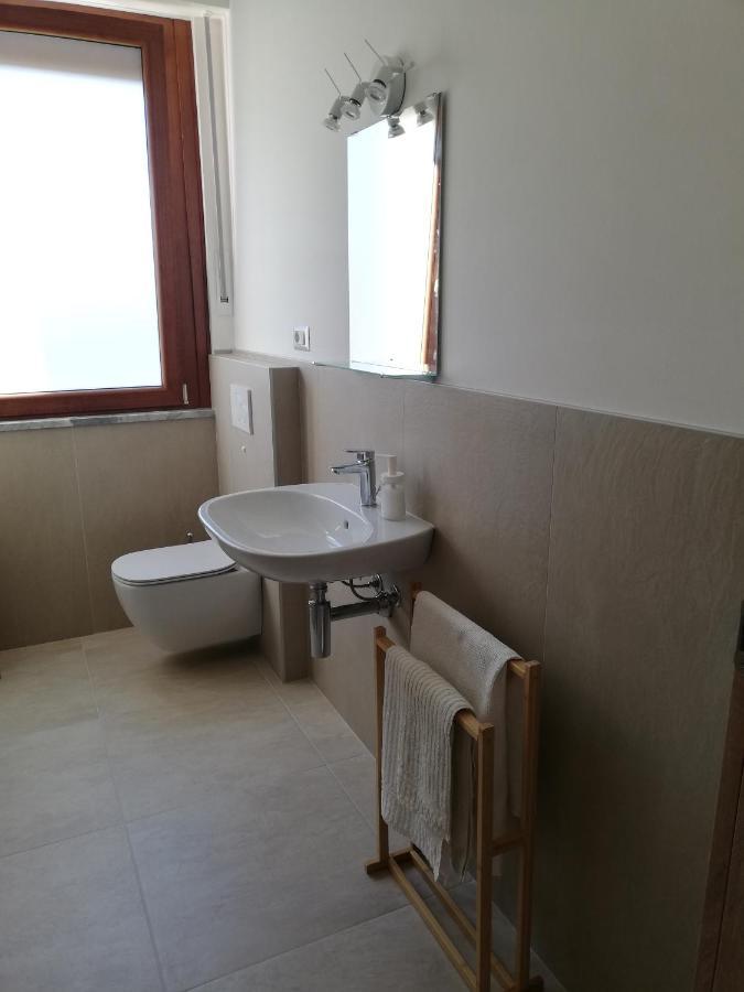 La Rosa Rossa Apartment Cambiasca Bagian luar foto