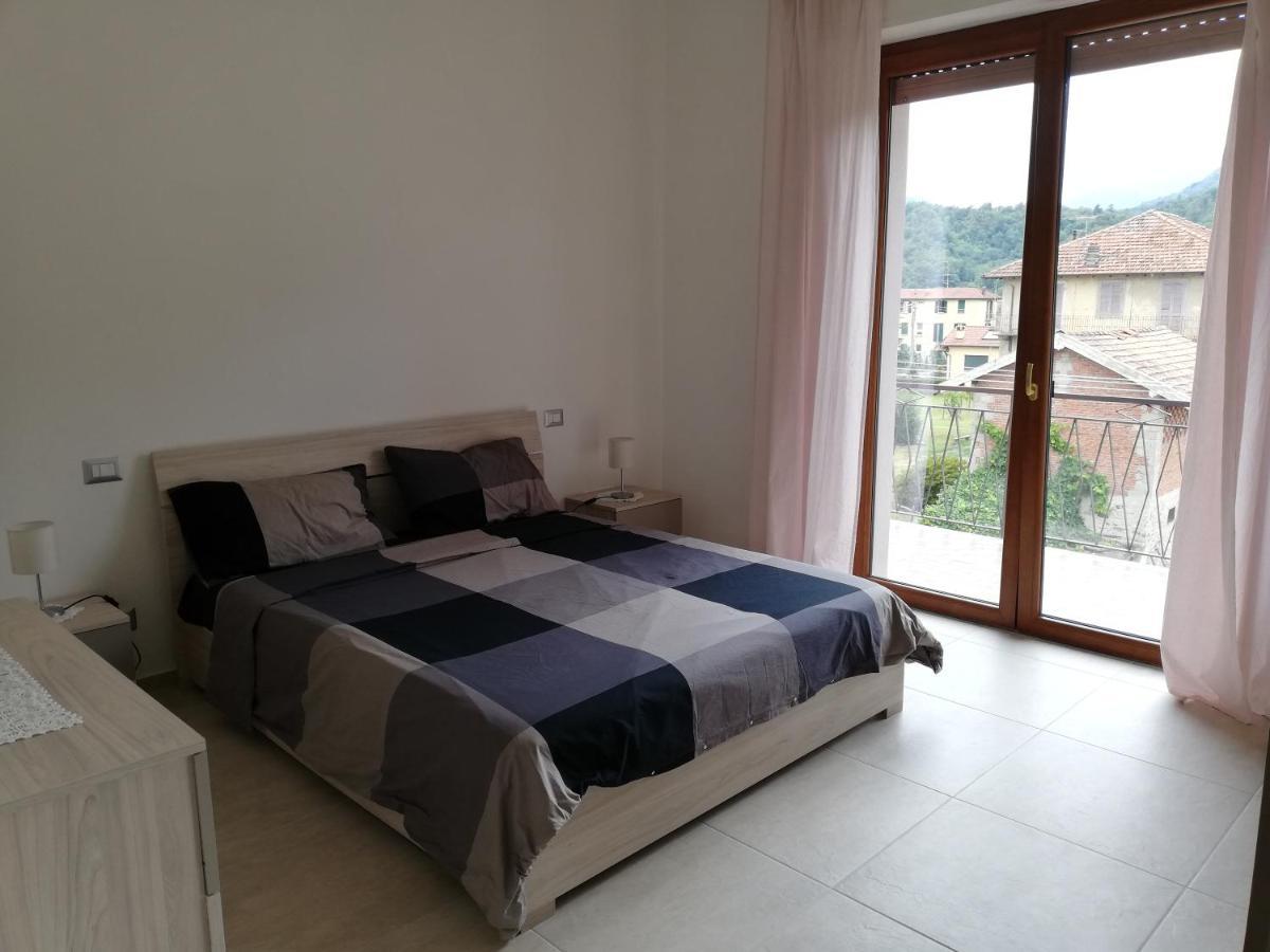 La Rosa Rossa Apartment Cambiasca Bagian luar foto